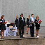 В школах Красноармейска прозвенел первый звонок