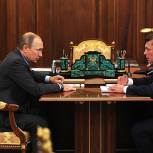 Путин потребовал решить проблему неравномерности заработка педагогов в разных регионах