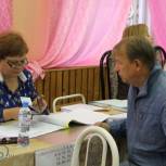 На избирательные участки череповчане пришли до их открытия