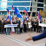 Единороссы поблагодарили югорчан за поддержку