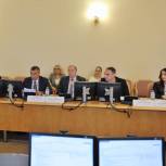 Противостоять наркомании можно только совместными усилиями, считают областные депутаты