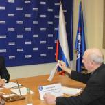 Депутат поможет инвалиду поменять окна в квартире
