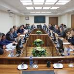 Депутаты Госдумы встретились с депутатами АКЗС в парламентском центре 