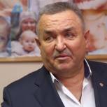 Валерий Ильенко поздравил рожениц  Мошкова с Днем матери