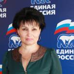 Светлана Солнцева поздравляет единороссов республики с праздником