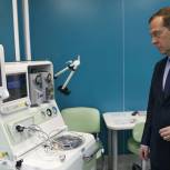 Медведев надеется, что новые перинатальные центры улучшат демографическую ситуацию в России