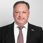 Конституция России создала основу консолидации российского общества - Валенчук
