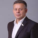 Карамышев назвал Конституцию залогом дальнейшего развития России