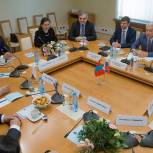 Руководство фракции «Единая Россия» провело встречу с делегацией парламента Монголии