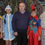 «Дед Мороз – единоросс» пришел к ребятишкам Шимановского района