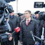 Романов провел встречу с членами гаражного кооператива Фрунзенского района