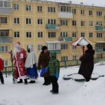 Сторонники Ленинского района организовали праздники для детей