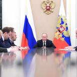 Президент России заявил о необходимости поддержать положительные явления в экономике