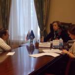 Приём граждан провела Елена Зырянова