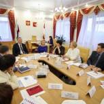 Андрей Луценко с редакторами ведущих СМИ области подвёл итоги 100 дней работы регионального парламента