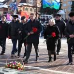 Лидия Антонова приняла участие в митинге, посвященном 75-летию Вяземской воздушно-десантной операции