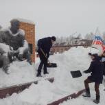 Активисты «Молодой Гвардии Единой России» проводят акции в преддверии Дня защитника Отечества