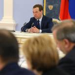 Премьер констатировал двукратное увеличение числа контрактов на покупку российского софта