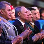Путин отметил особый военный патриотизм российского офицерства