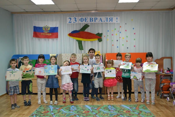 В Пятигорске в День России прошёл конкурс рисунка на асфальте :: Ru