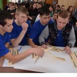 Молодежь республики учит избирательное право