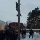 Жители Тимского района проводили зиму 