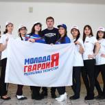 Партийцы Апастово поздравили женщин с праздником