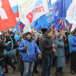 В честь воссоединения Крыма с Россией в Чувашии состоялся праздничный митинг