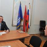 Александр Козловский провел прием граждан в Пскове