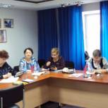 Единороссы Центрального района  обучают компьютерной грамотности