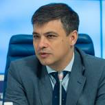 Морозов призвал к скорейшему принятию законопроектов о защите медработников  