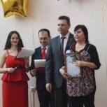 Барабинские партийцы поздравили с профессиональным праздником работников культуры