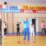 Краевой депутат и чемпионка мира Светлана Галянт организовала в ФОКе «Звездный» секцию физкультуры для детей с ограниченными возможностями здоровья