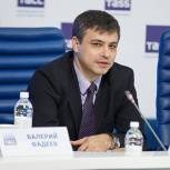 В профильном комитете Госдумы опровергли информацию о лишении безработных полисов ОМС