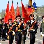 В День Победы амурчане увидели праздничный парад войск 
