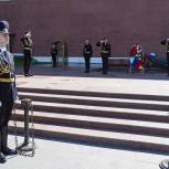 Ставропольские юнармейцы заступили в почетный караул у Кремлевской Стены