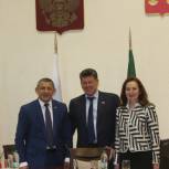 В Тюлячах подписали трехуровневое соглашение
