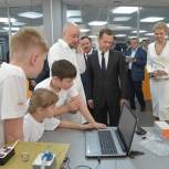 Медведев призвал создавать детские технопарки в регионах