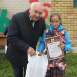 Ильдар Гильмутдинов вручил подарки победителям конкурса «Дети рисуют страну» в Кайбицах