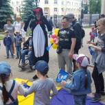 Брянские единороссы подарили детям улыбку