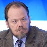 Шолохов: Русский язык является объединяющей основой многонационального российского государства