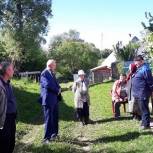 Виктор Бабурин обсудил вопросы населения в д. Нелюбовка