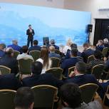 Медведев: Идею отвязать МРОТ от системы соцстрахования нужно дополнительно проанализировать