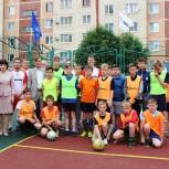 В Саратове и районах области продолжается открытие детских и спортивных площадок
