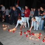Партийцы Республики Алтай приняли участие в акции «Свеча памяти»