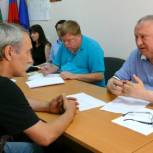 Жители Туапсе встретились с депутатом Госдумы Владимиром Синяговским