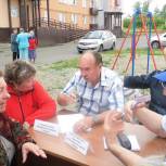 На улице 65-летия Победы прошла встреча с населением в рамках проекта «Комфортная правовая среда»
