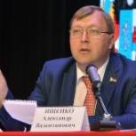 Законодательное Собрание провело парламентские слушания по вопросу защиты прав участников 