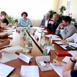 Единороссы приняли участие в обсуждении работы по укреплению ответственного родительства