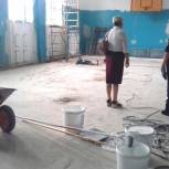Партия контролирует реконструкцию школьного спортзала в Долдыкане